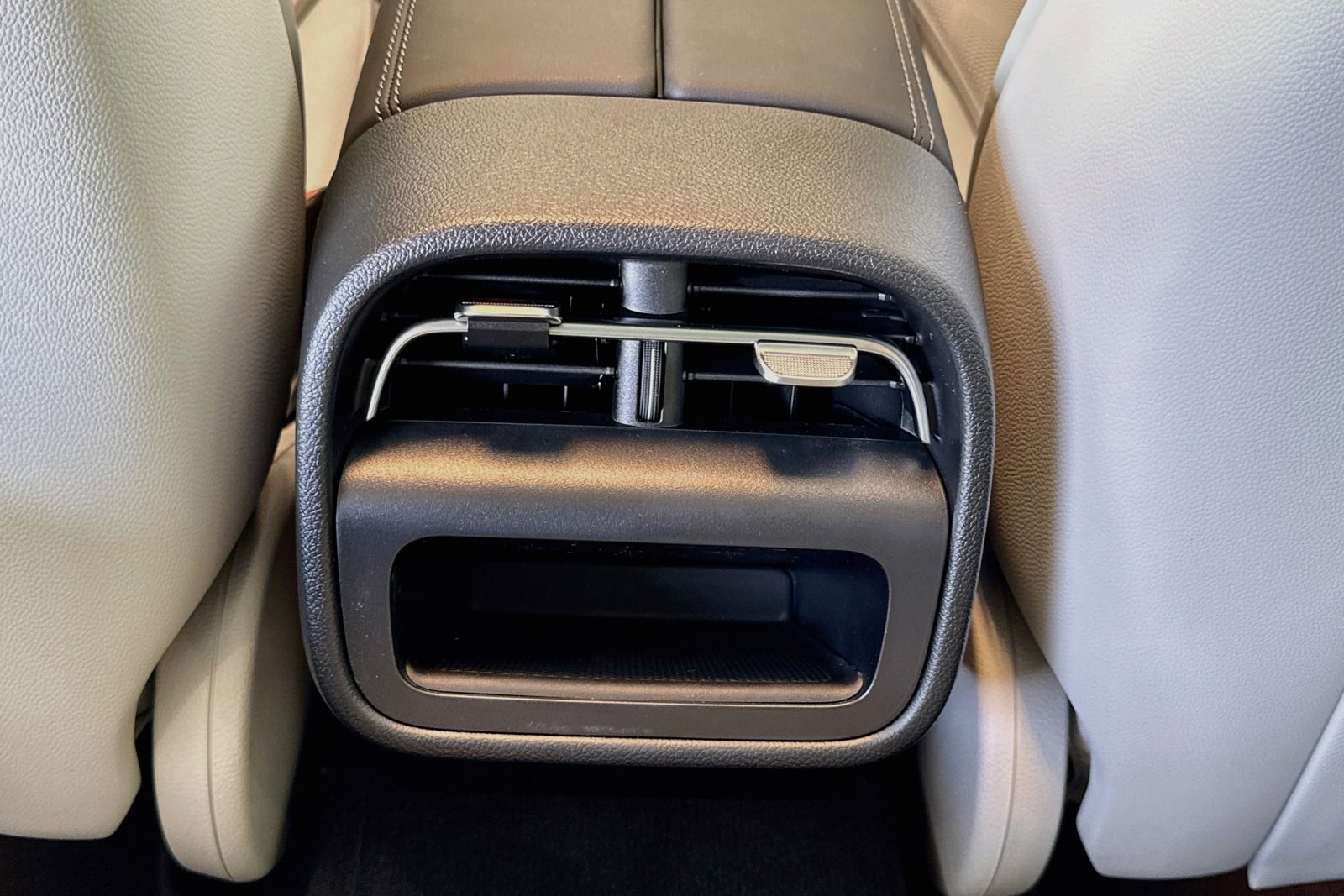 New 2026 MANUFAKTUR Alpine Grey Mercedes-Benz E 450 image 23