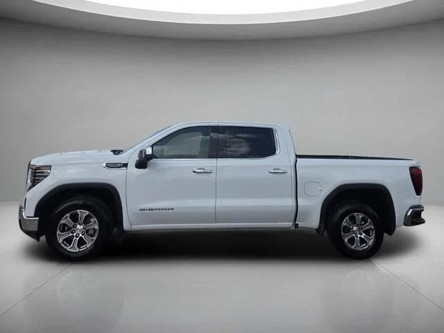 Used 2025 Summit White GMC SLT image 2