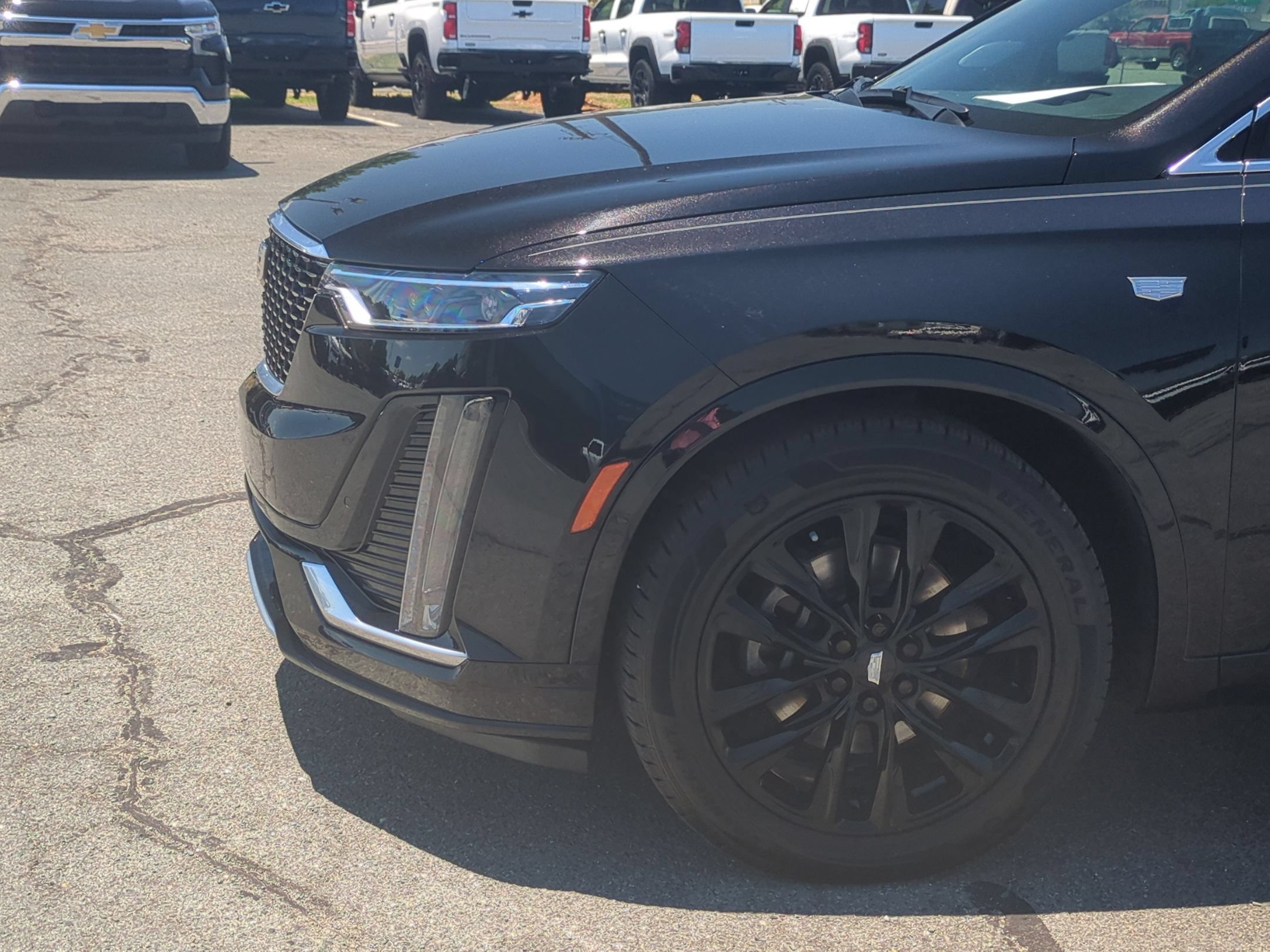 Used 2020 STELLAR BLACK METALLIC Cadillac AWD Premium Luxury image 10