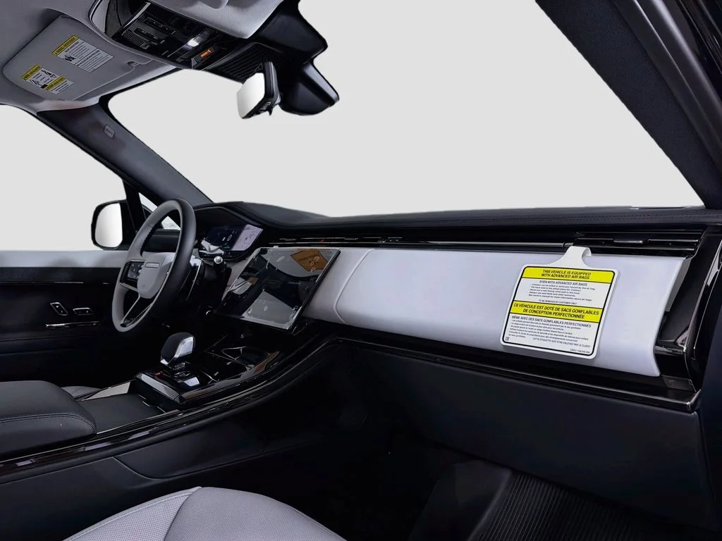 New 2027 Santorini Black Land Rover  image 31