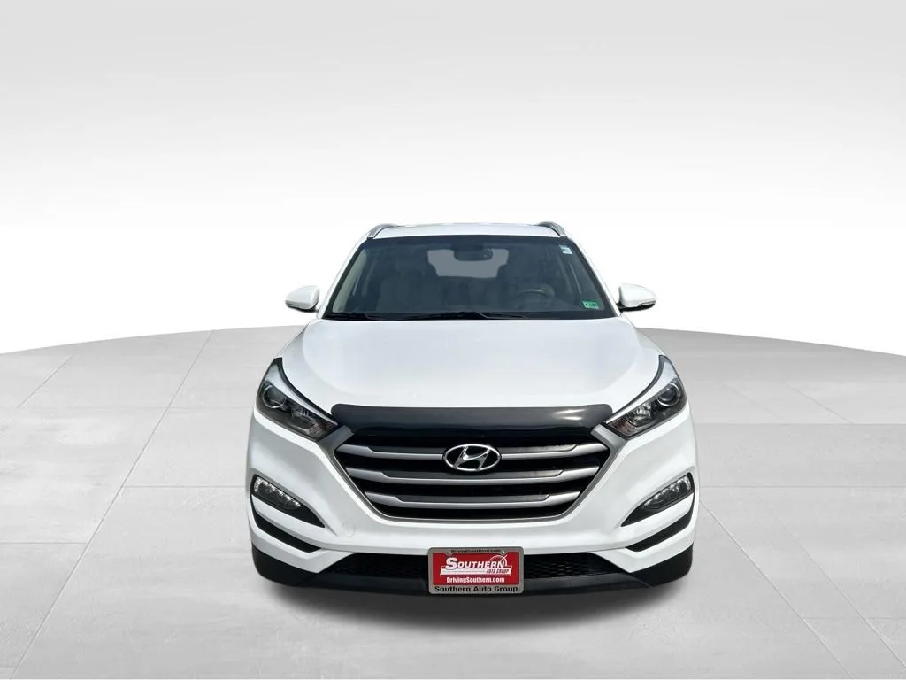 Used 2018 White Hyundai SEL Plus image 9