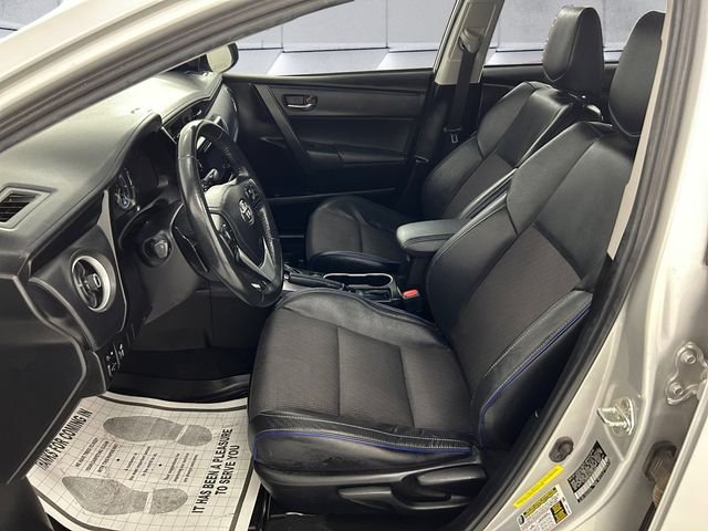 Used 2019 Silver Toyota SE image 7
