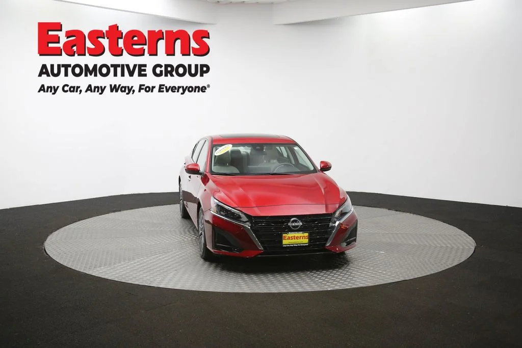 Used 2023 Red Nissan 2.5 SV image 51
