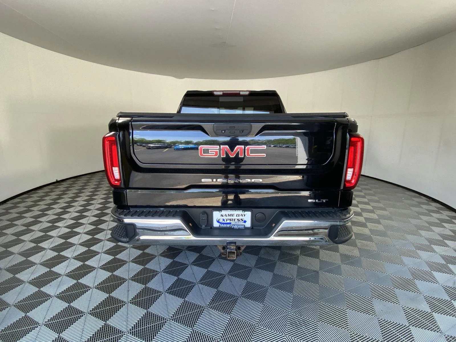 Used 2021 Ebony Twilight Metallic GMC SLT image 6