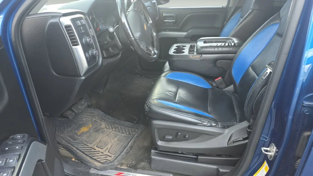 Used 2018 Blue Chevrolet LT image 14