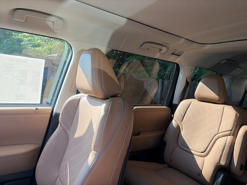 New 2027 Black Obsidian INFINITI LUXE image 5