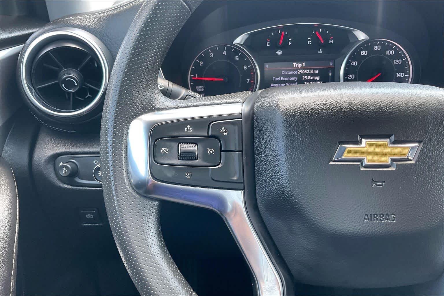 Used 2025 Summit White Chevrolet LT image 23