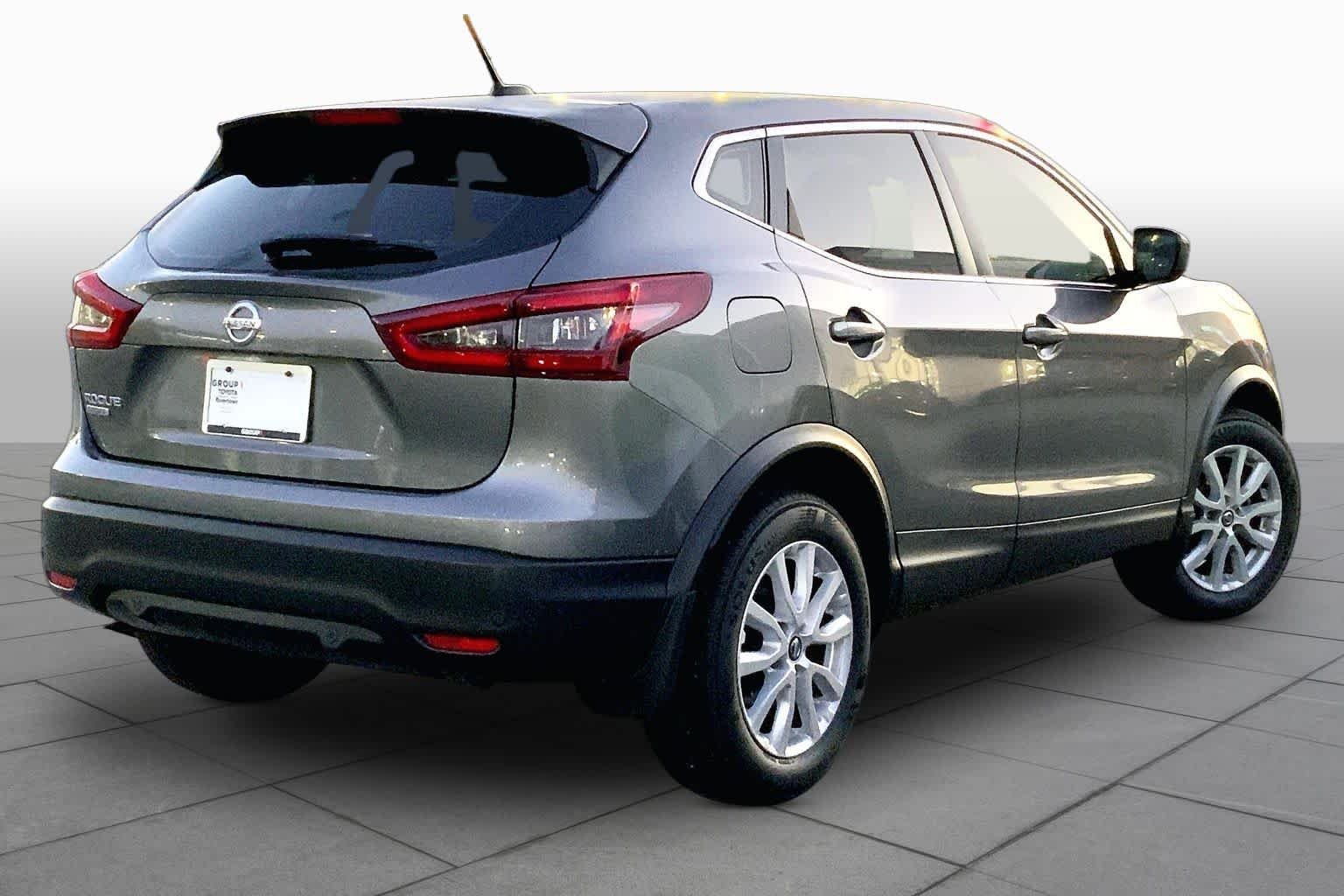 Used 2022 Gun Metallic Nissan S image 12
