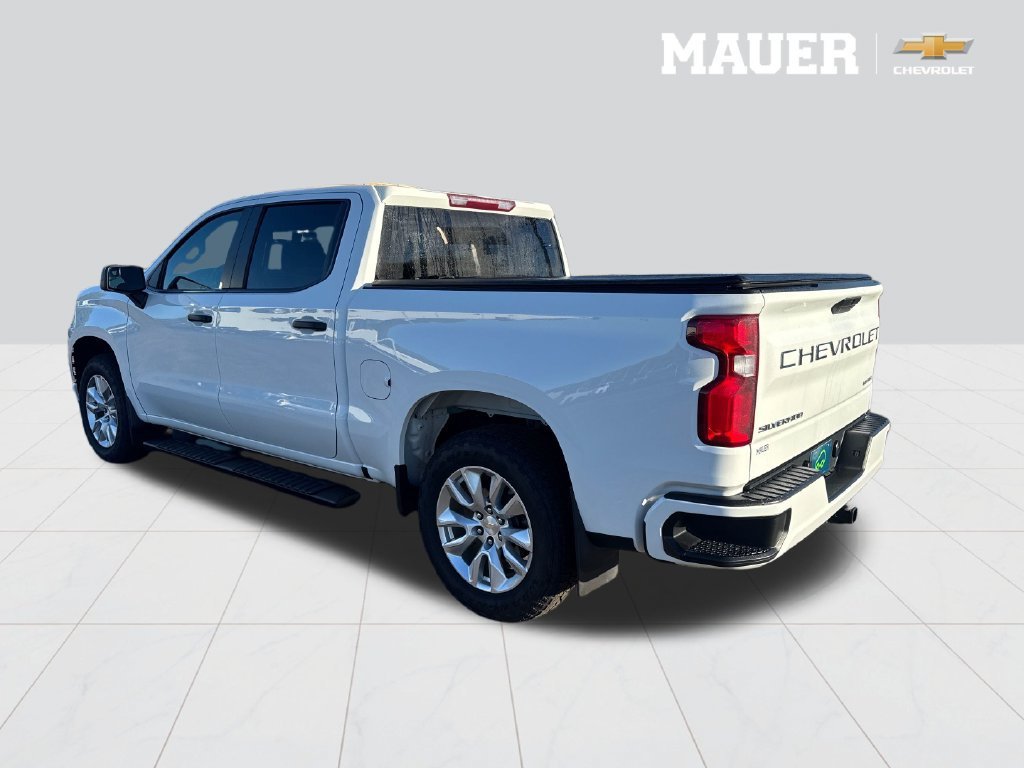 Certified Used 2022 SUMMIT WHITE Chevrolet Custom image 4