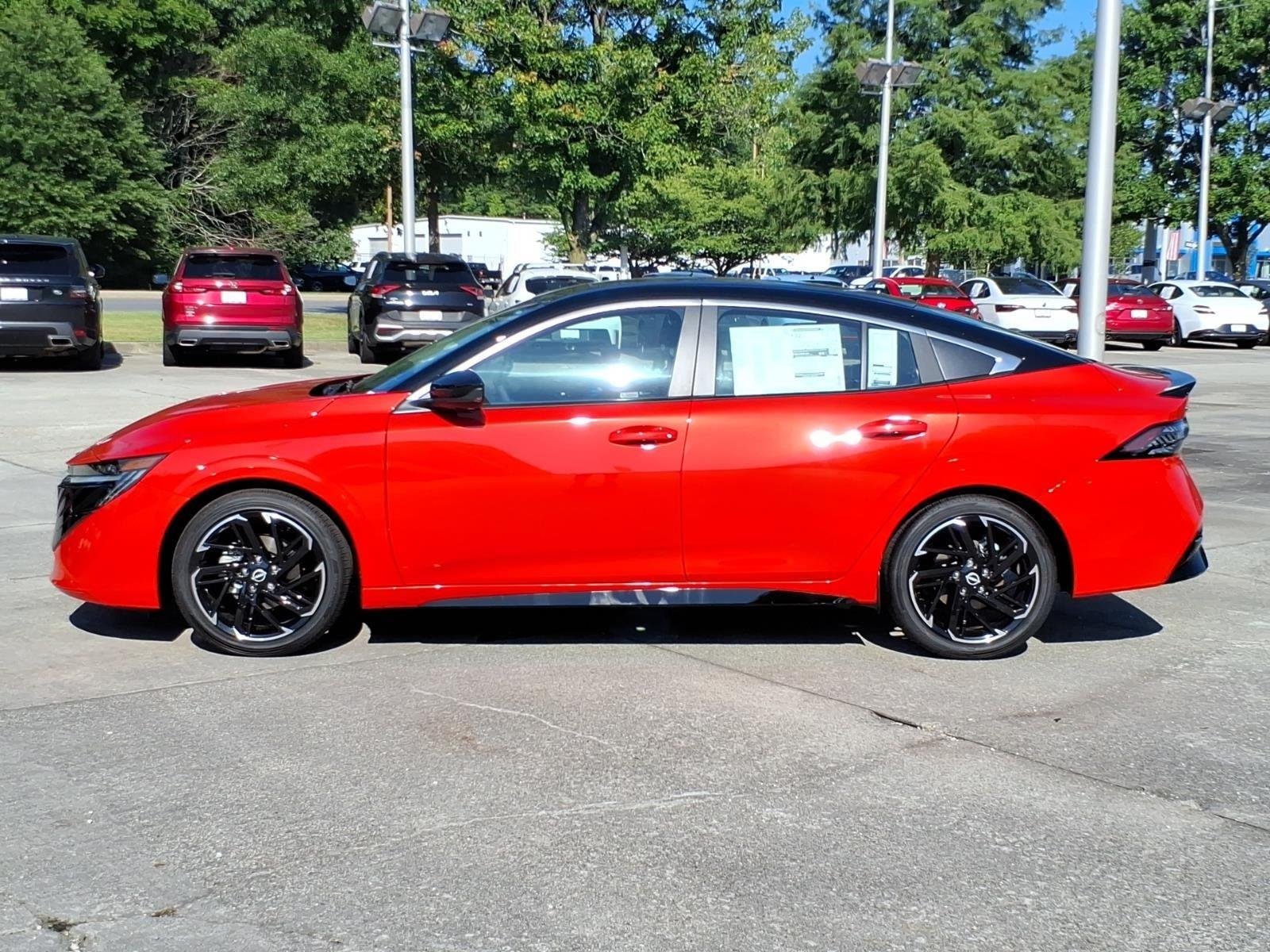 New 2026 Energetic Ember / Super Black Two-tone Nissan SR image 3