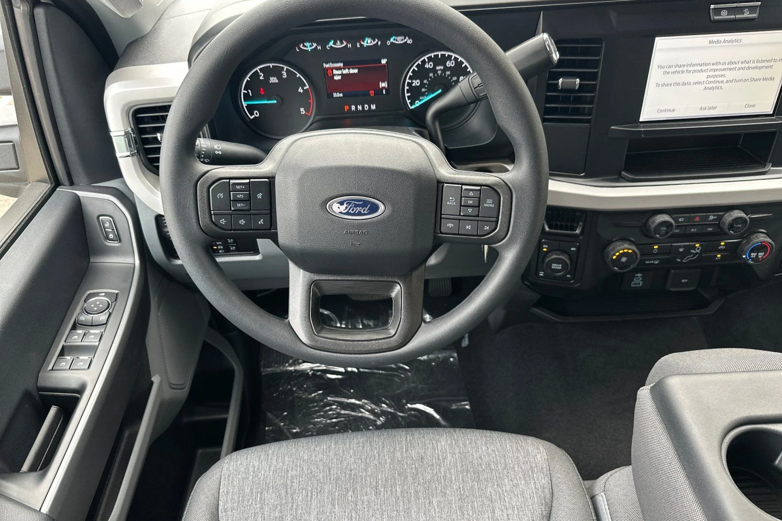 2026 Ford F-250 Super Duty XL - Photo 17