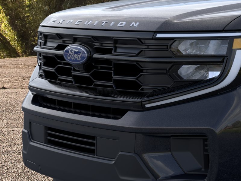 New 2026 Agate Black Metallic Ford MAX Active image 42