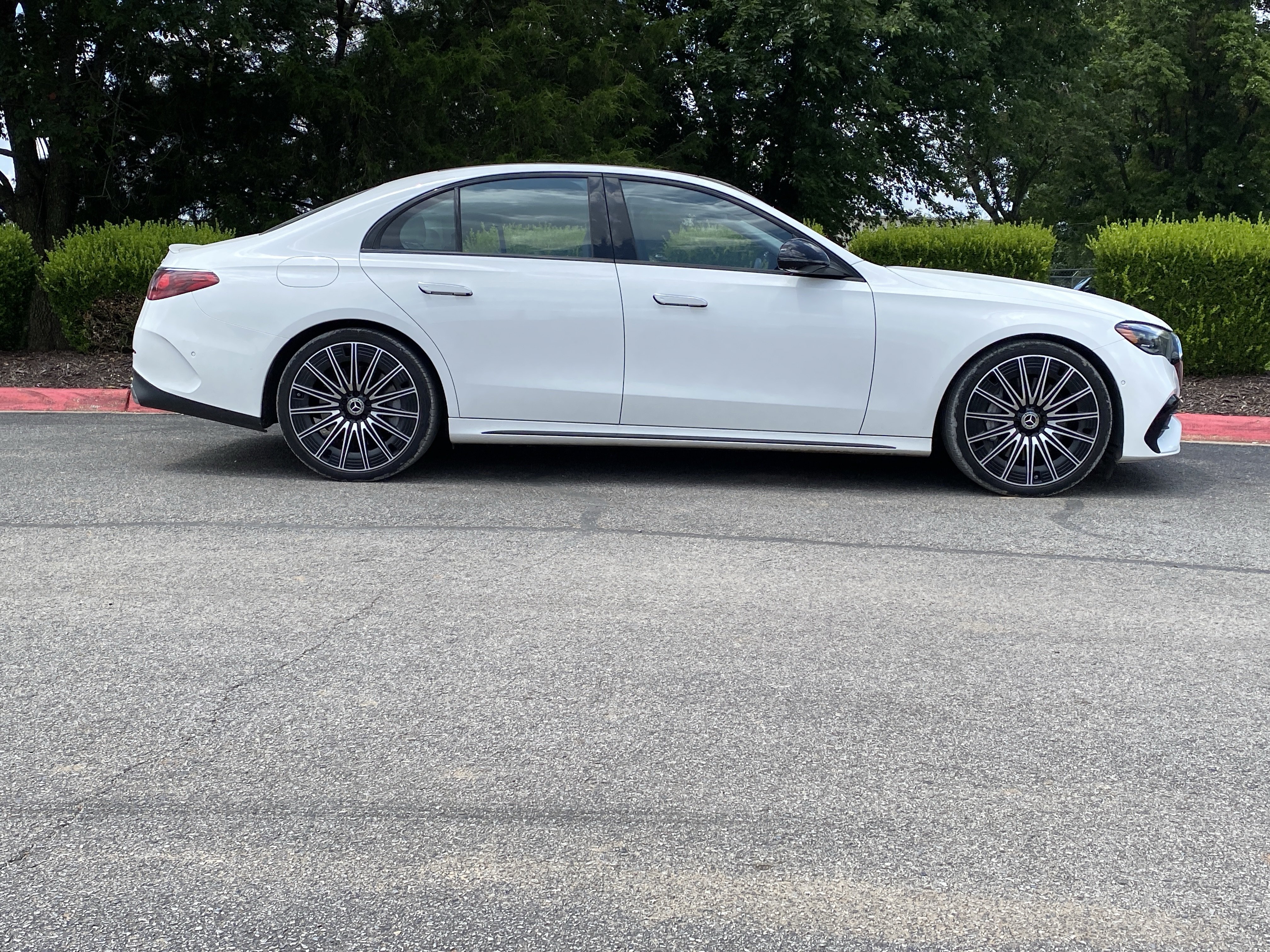 Certified Used 2025 Polar White Mercedes-Benz E 450 image 2