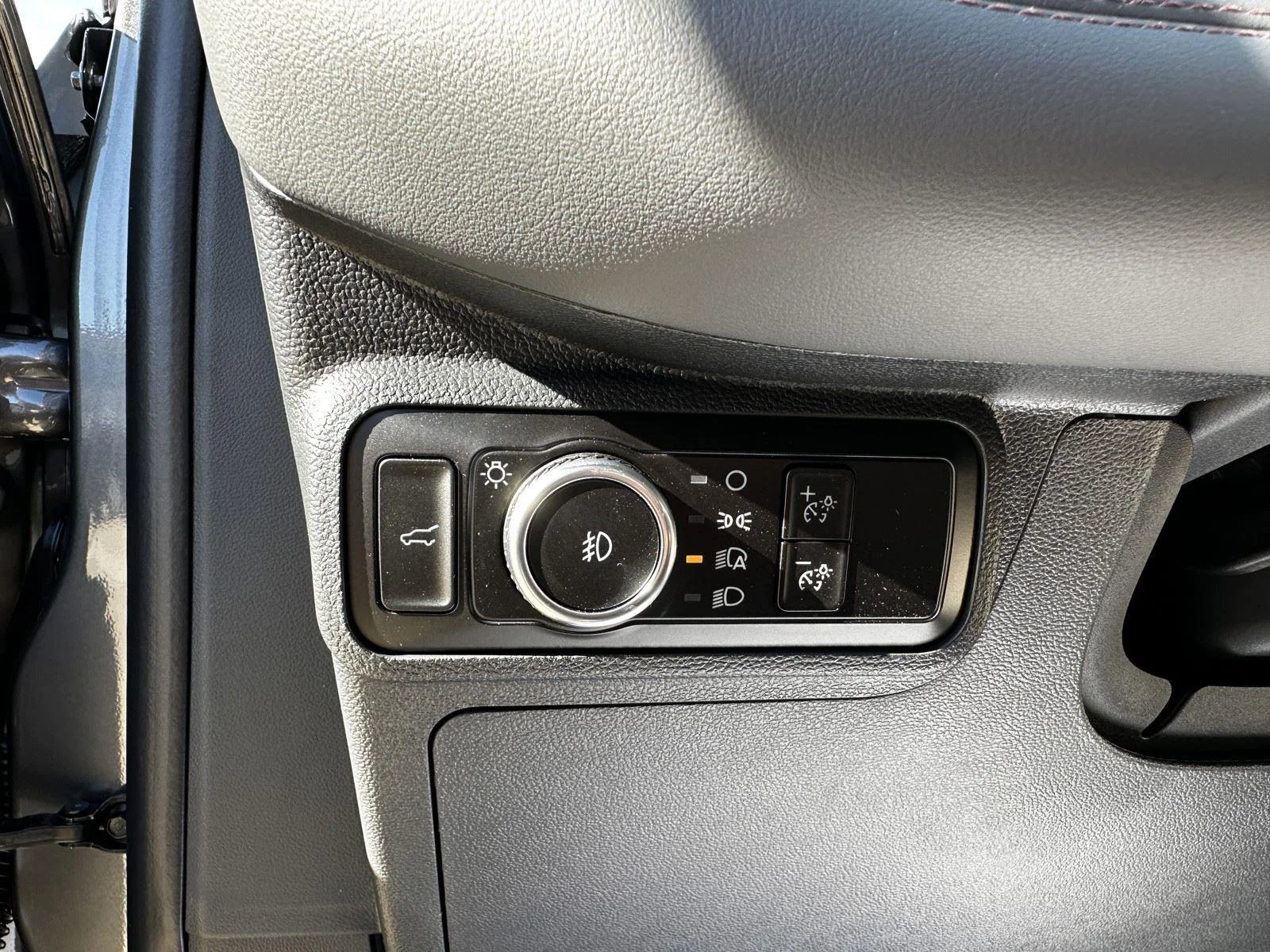 2026 Ford Explorer Active - Photo 21