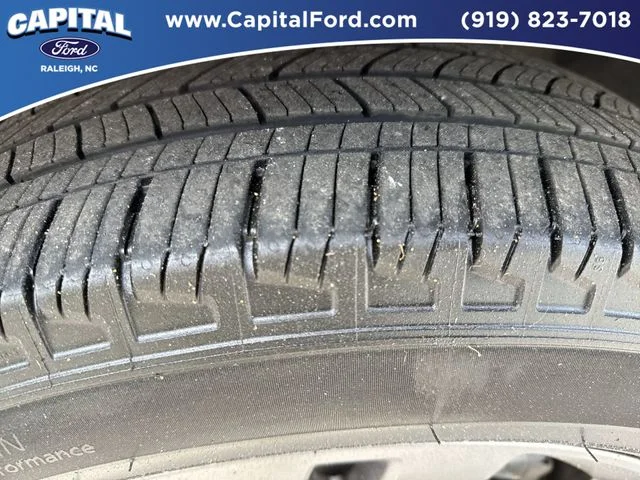 Used 2023 Black Ford XLT image 13
