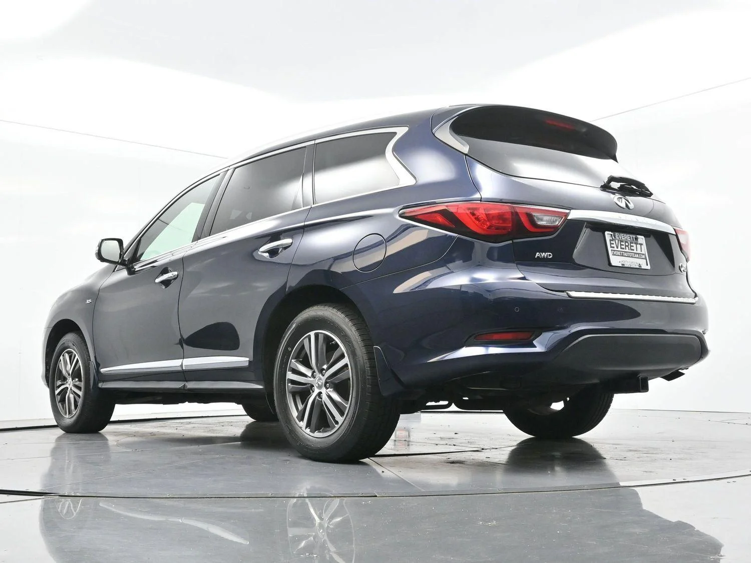 Used 2019 Hermosa Blue INFINITI LUXE image 45