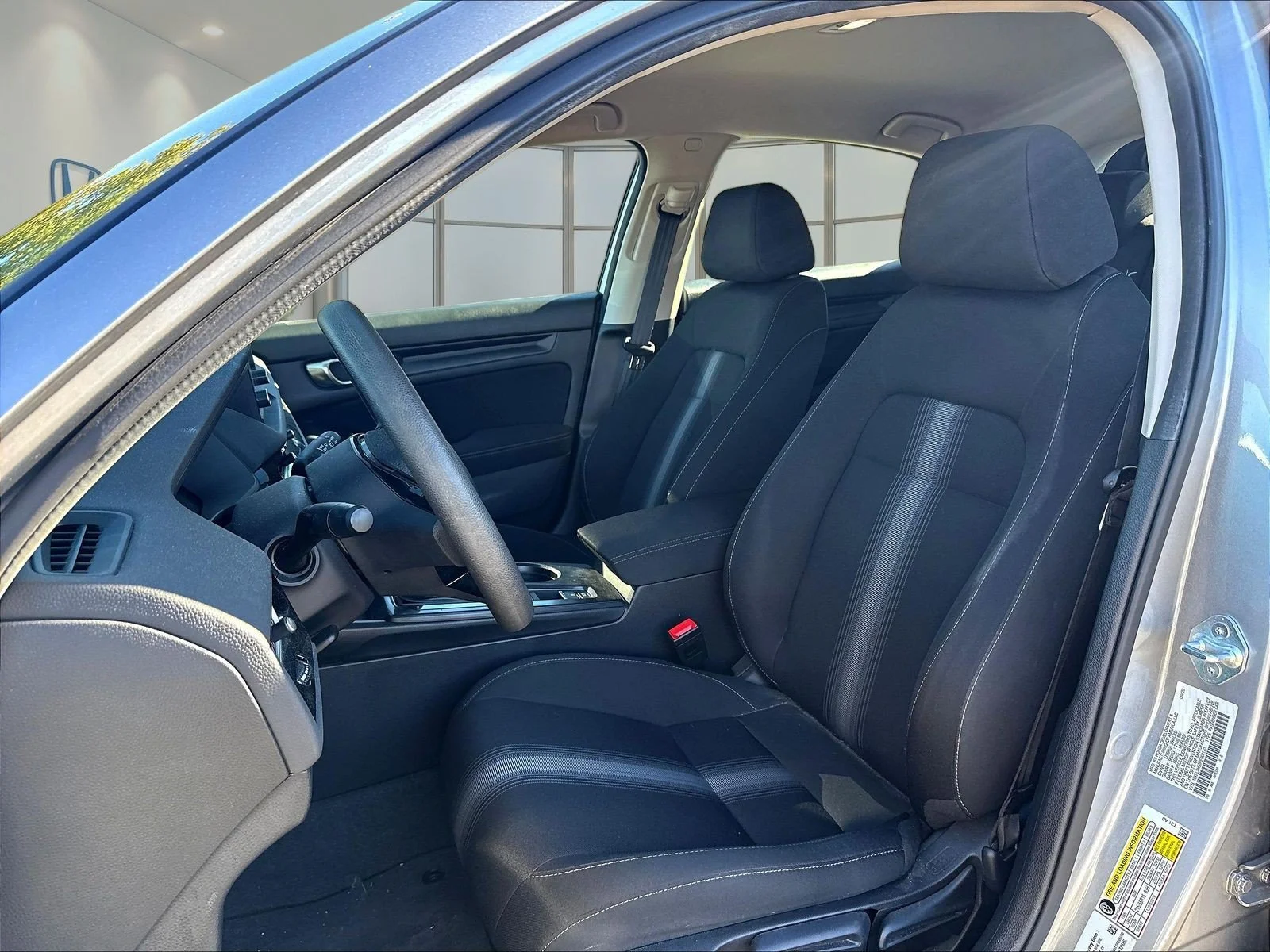 Used 2024 Lunar Silver Metallic Honda LX image 25