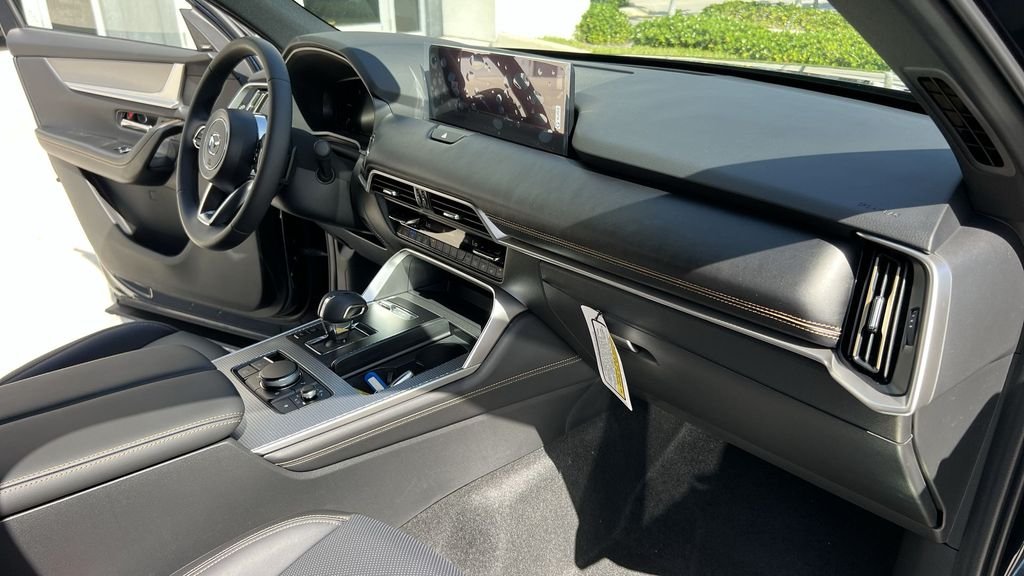 2025 Mazda CX-90 Premium Package - Photo 33