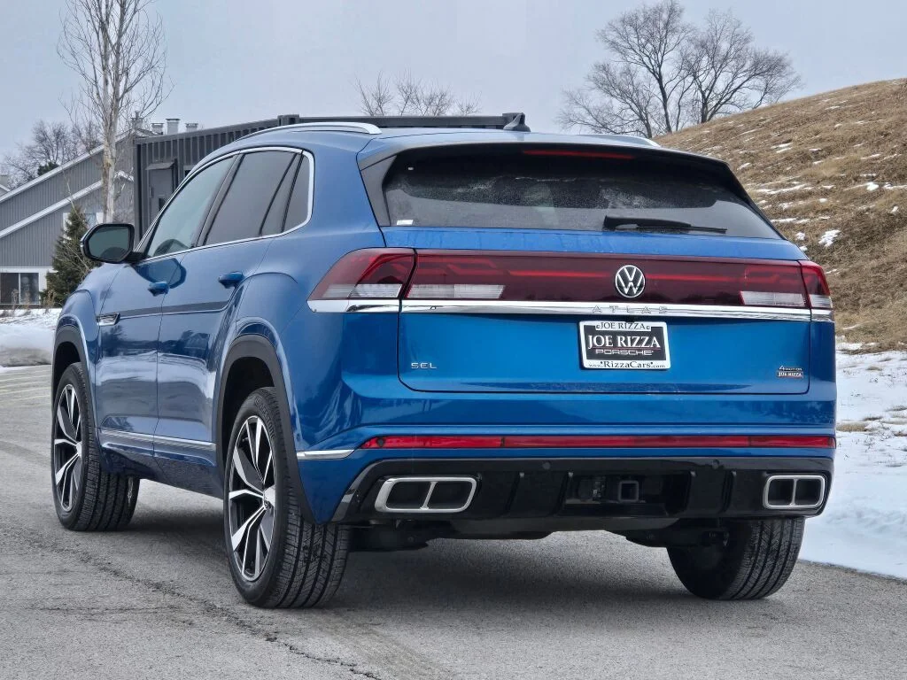 Used 2024 Blue Volkswagen 2.0T SEL Premium R-Line image 3