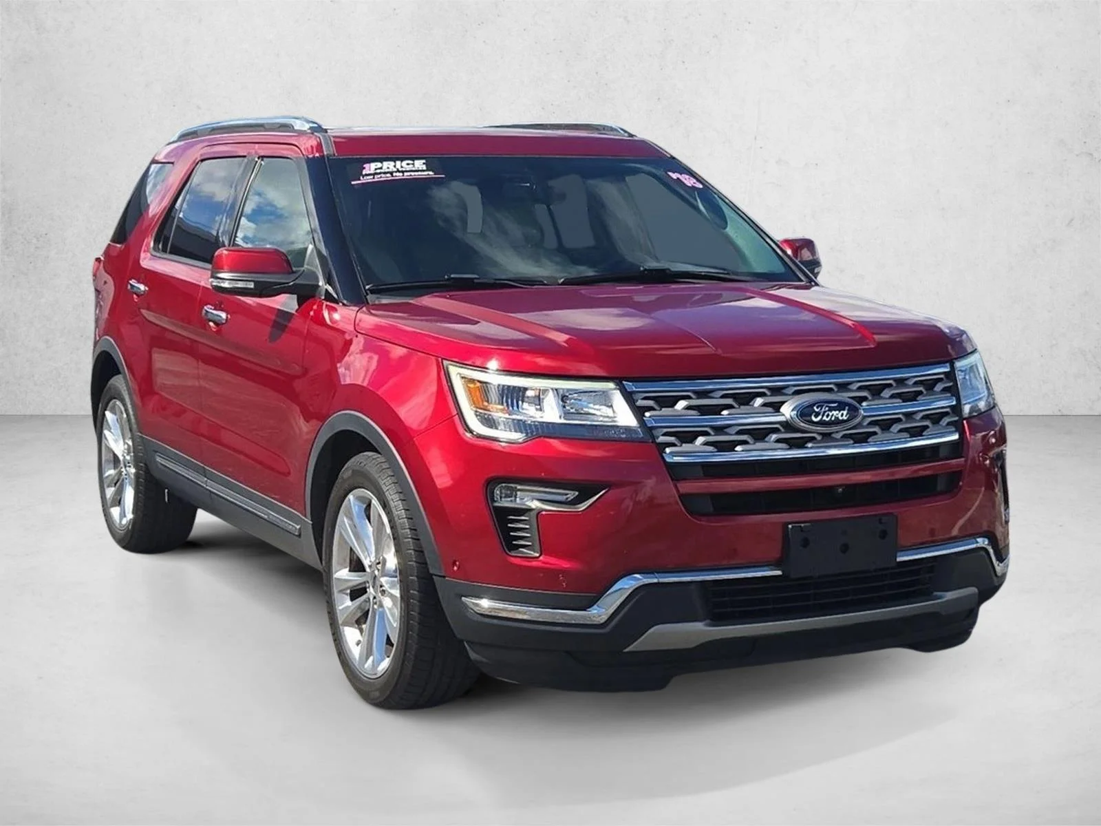 Used 2018 Ruby Red Metallic Tinted Clearcoat Ford Limited image 3