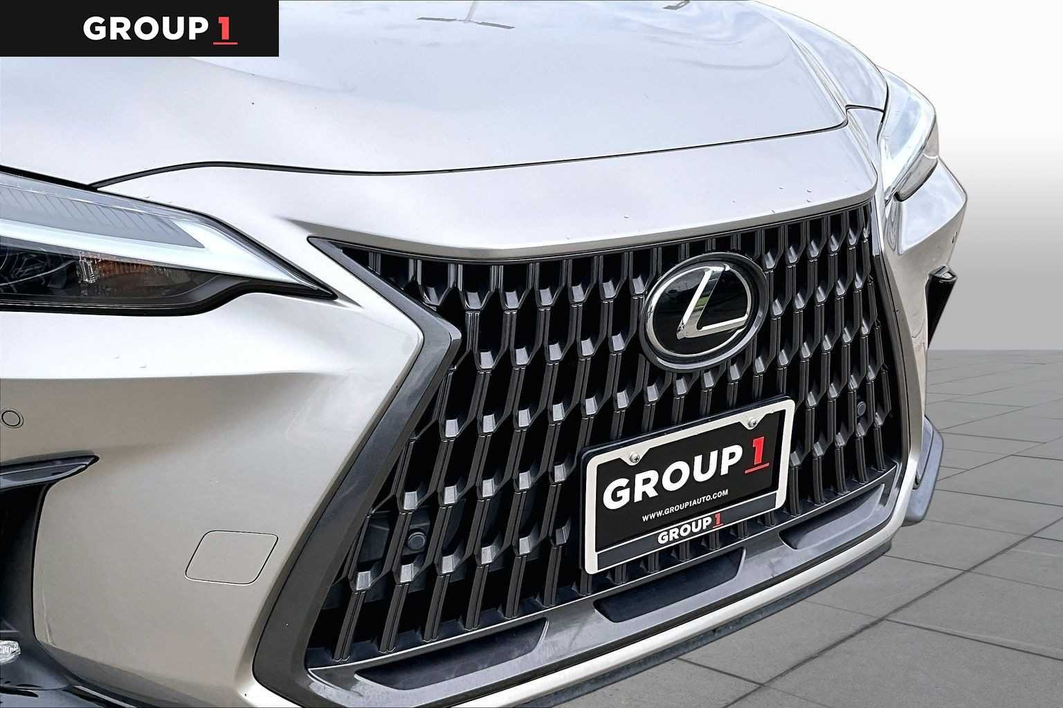 Used 2024 Atomic Silver Lexus Premium image 27