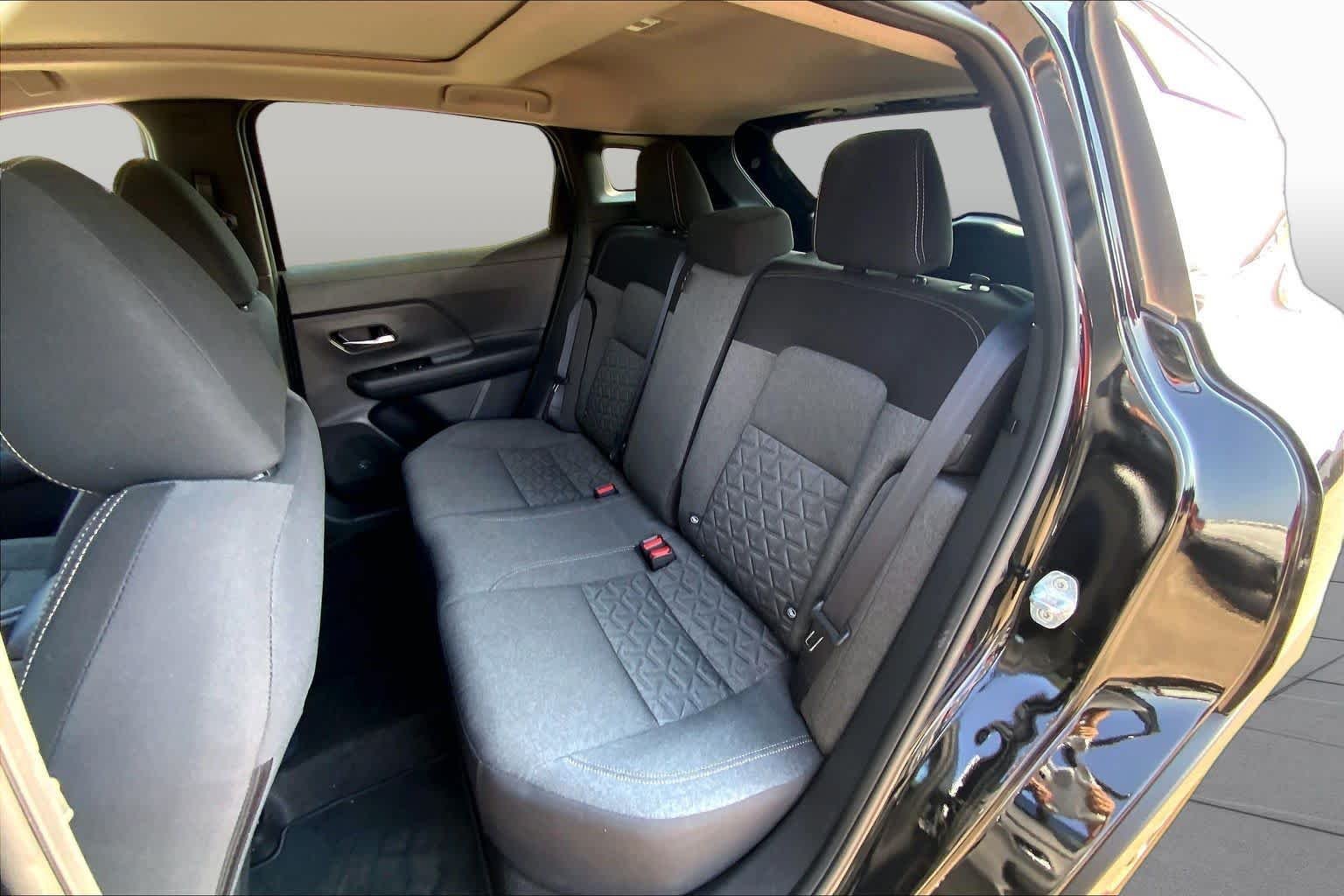 Used 2025 Super Black Nissan SV image 21