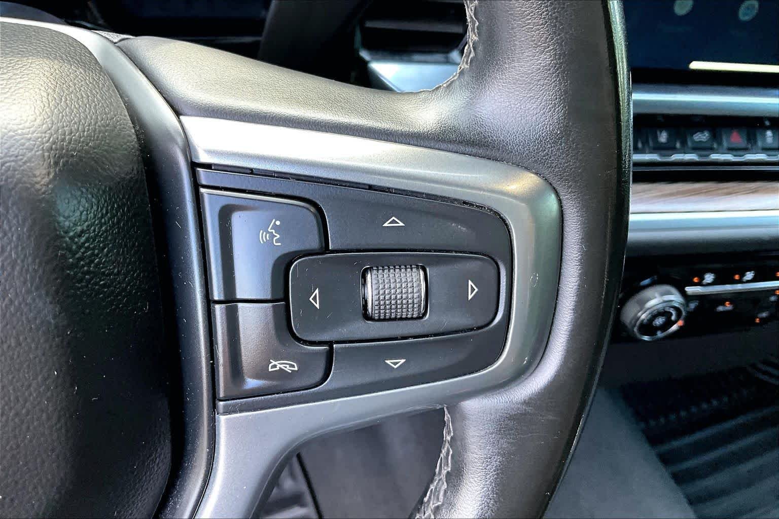 Used 2024 Summit White Chevrolet LT image 23