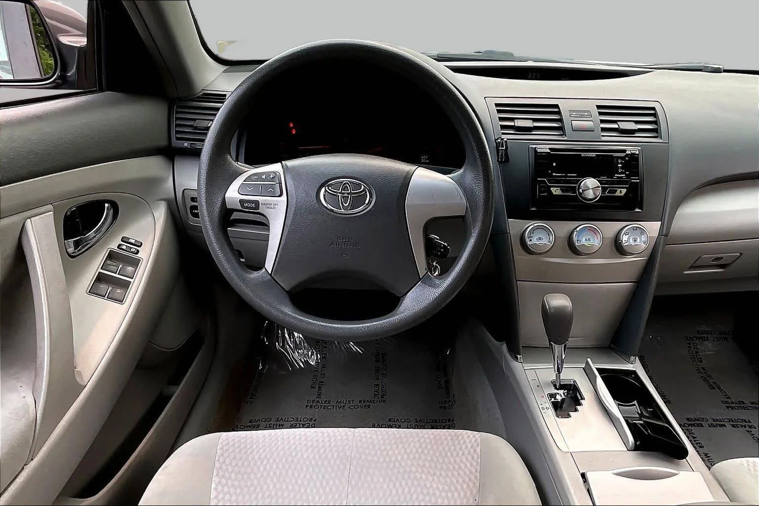 Used 2010 MAGNETIC GRAY MET. Toyota  image 5