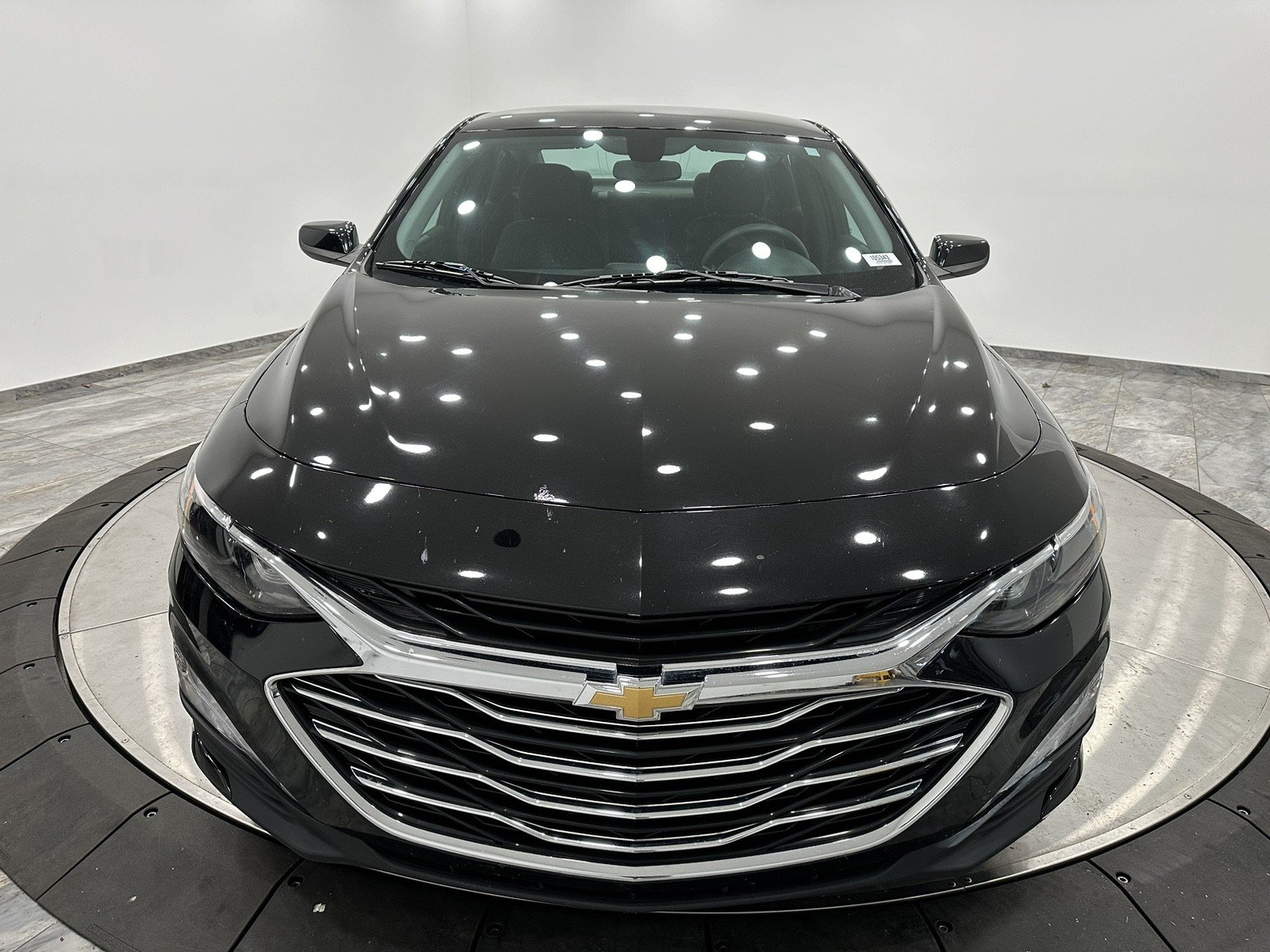 2021 Chevrolet Malibu 1LT photo 2