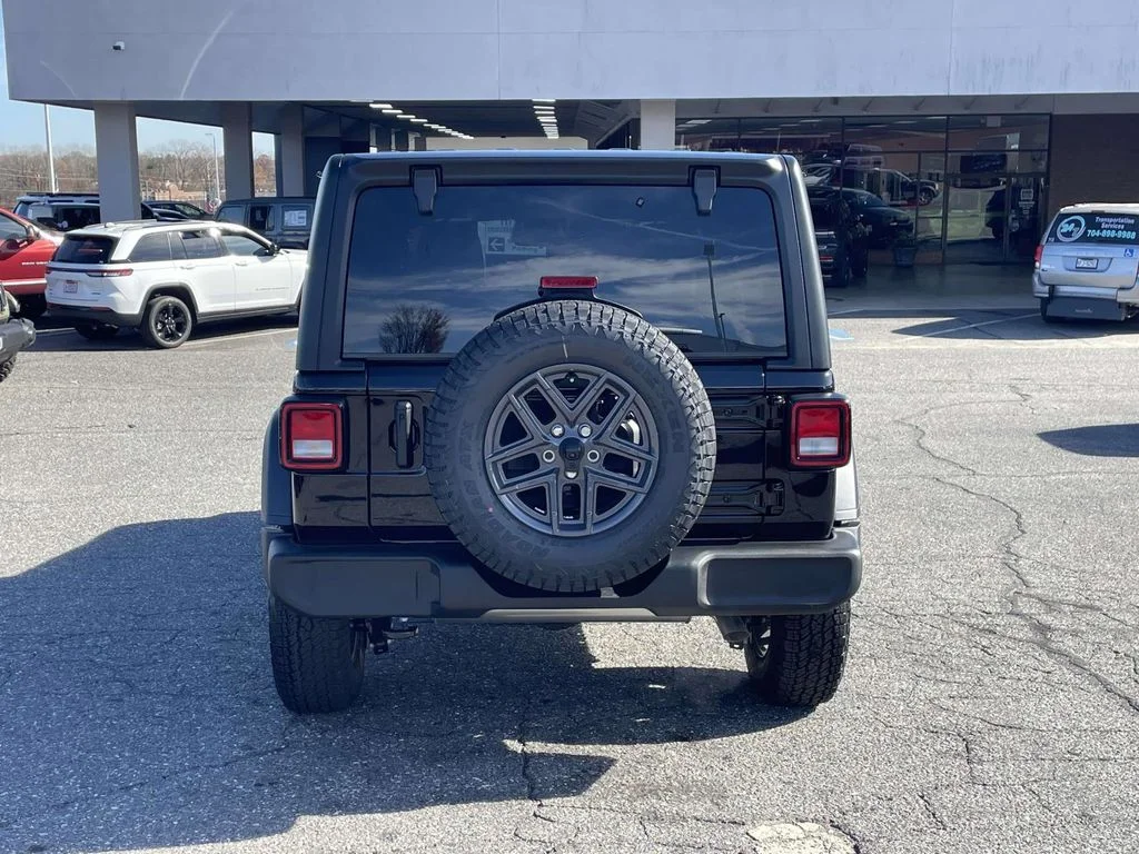 New 2026 Black Clear-Coat Exterior Paint Jeep Sport S image 7