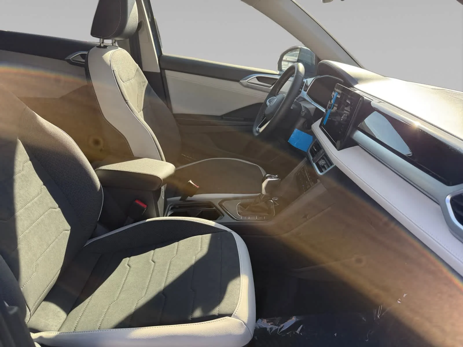 2026 Volkswagen Taos SE - Photo 15