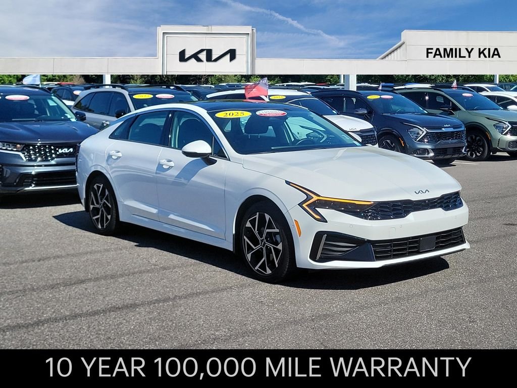 2025 Kia Optima EX FWD's photo