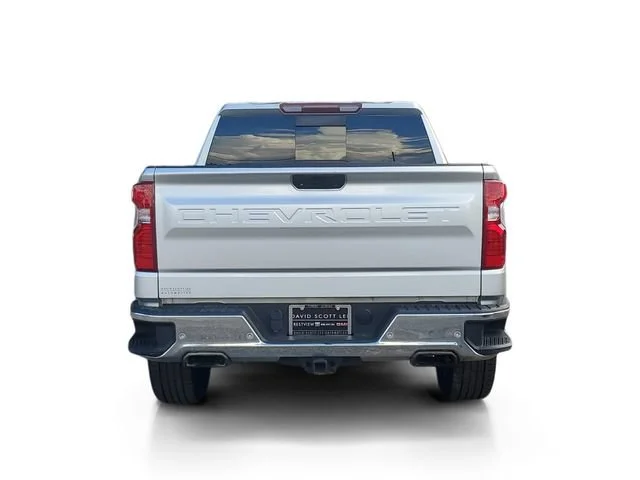 Used 2021 SILVER ICE METALLIC Chevrolet LT image 6