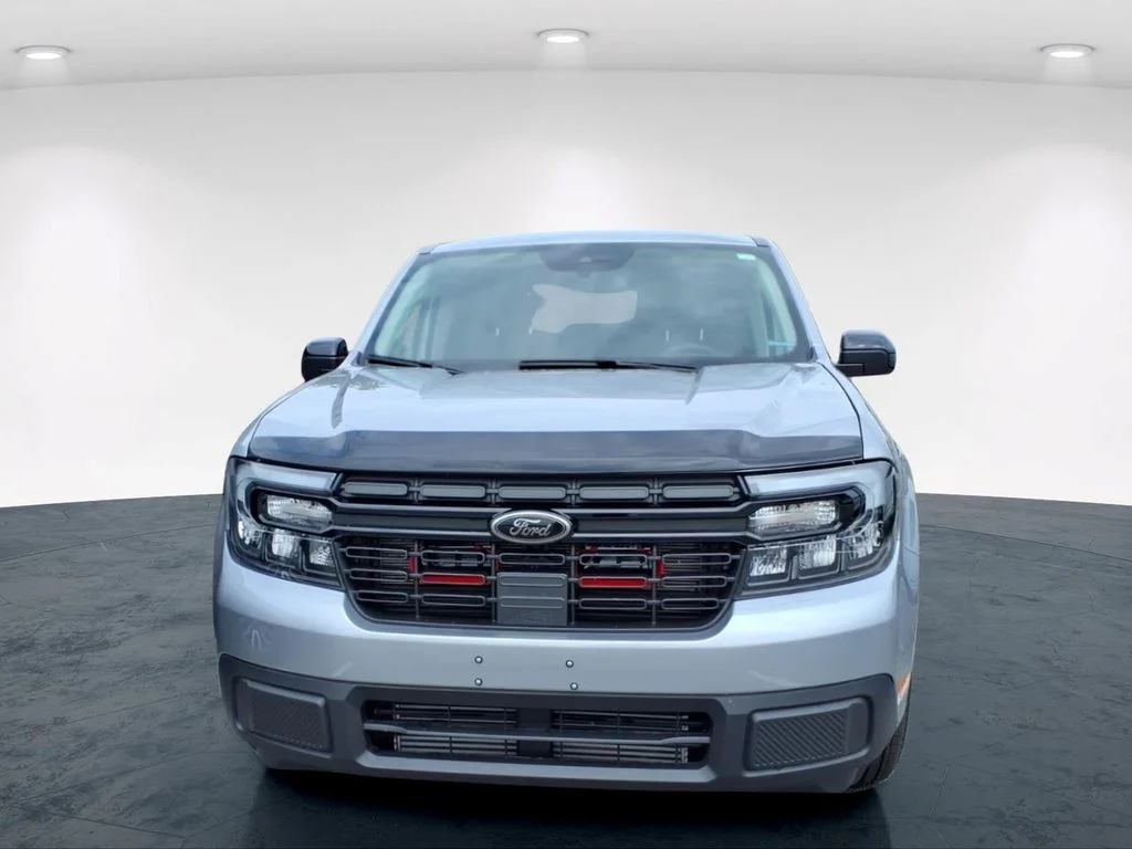 Used 2024 Silver Ford Lariat image 8