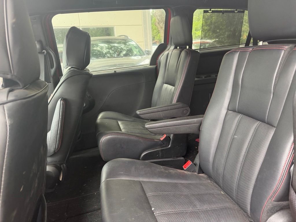 Used 2013 Redline 2 Coat Pearl Dodge R/T image 13