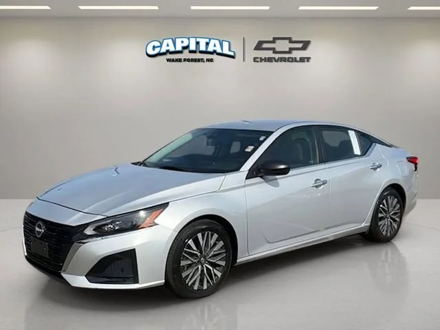 2024 Nissan Altima SV
