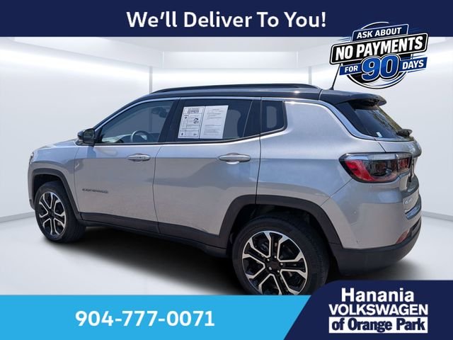 Used 2022 Silver Jeep Limited image 5