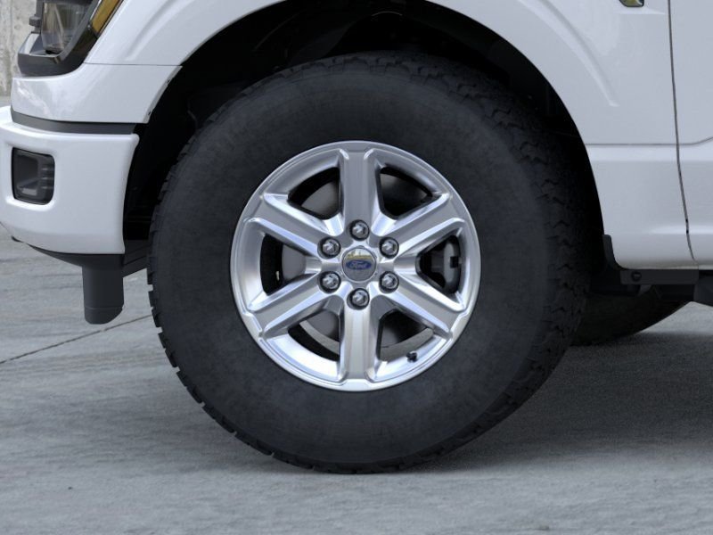 New 2026 Oxford White Ford XLT image 19