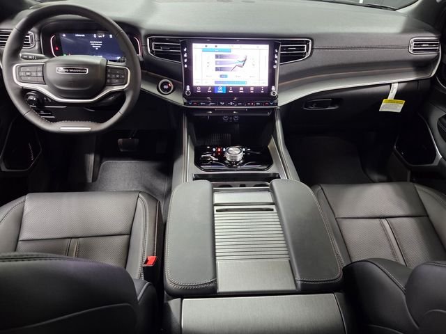 New 2026 Baltic-Gray Metallic Clear-Coat Exterior Paint Jeep Limited Altitude image 8