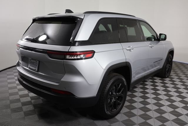 2025 Jeep Grand Cherokee Altitude - Photo 8