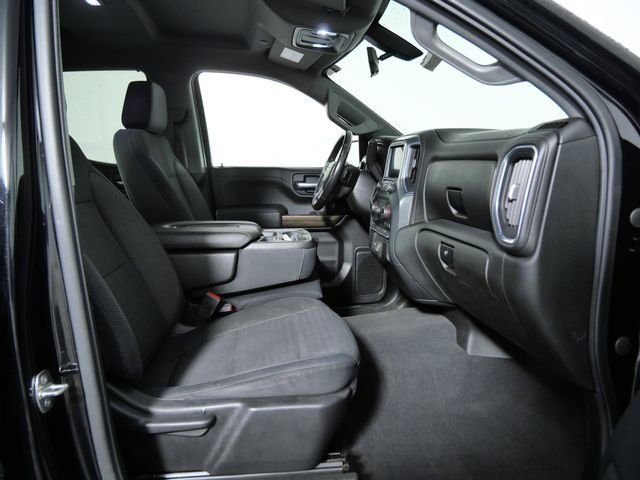 Used 2019 Black Chevrolet LT image 13