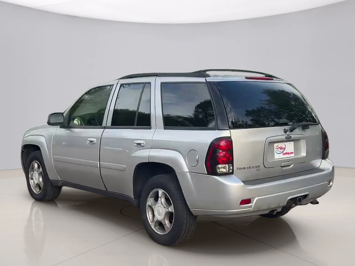 Used 2009 Silver Chevrolet 1LT image 3