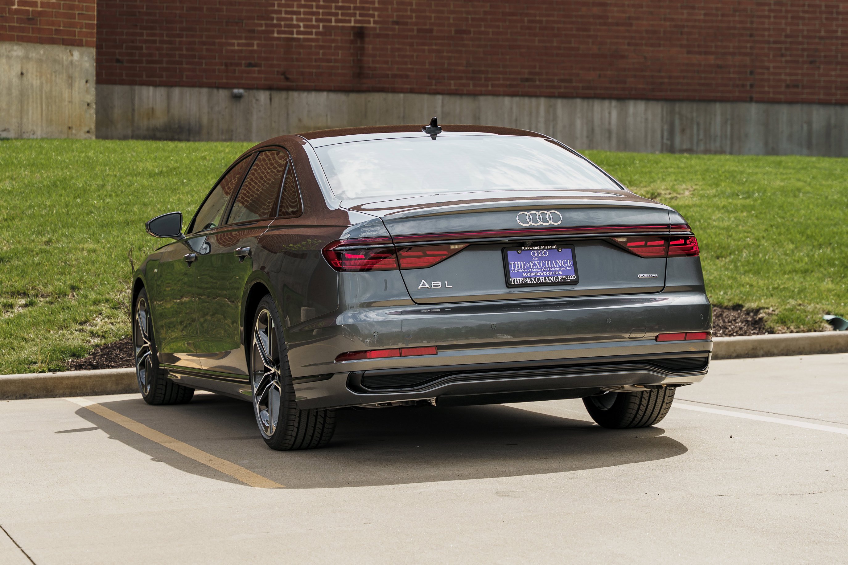 New 2026 Daytona Gray Pearl Effect Audi  image 5
