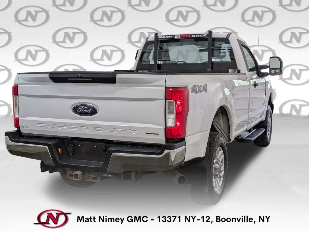 Used 2019 White Ford XL image 4