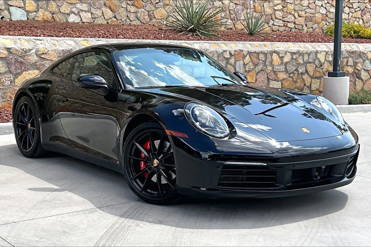 Used 2022 Jet Black Metallic Porsche Carrera S image 9