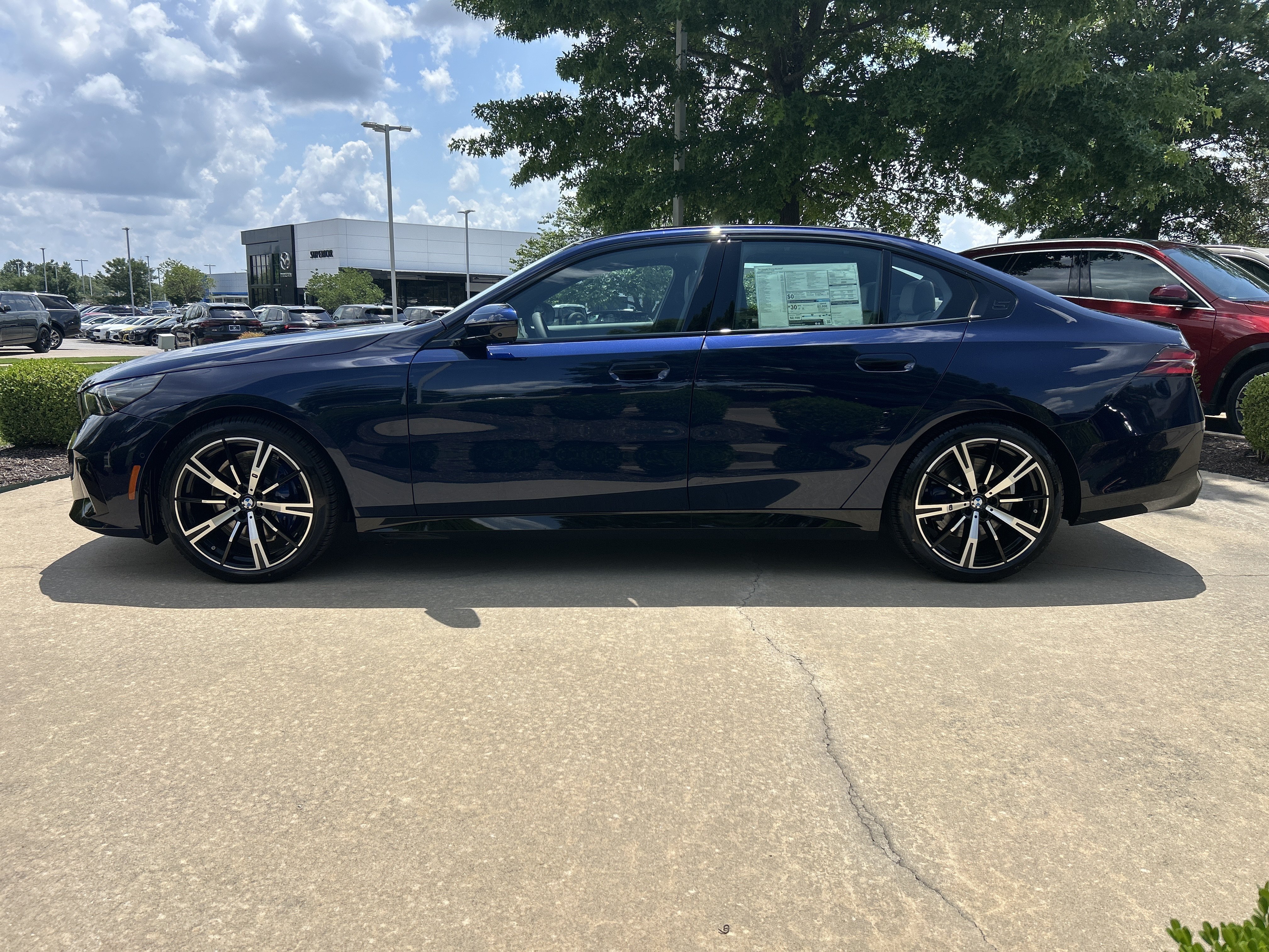 New 2026 0C3Z Tanzanite Blue II Metallic BMW 530i xDrive image 2