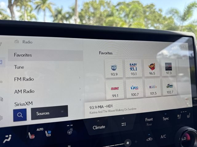 2024 Lexus GX Premium - Photo 16