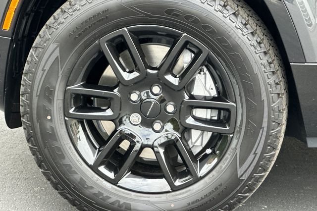 New 2026 Carpathian Grey Land Rover X-Dynamic SE image 24