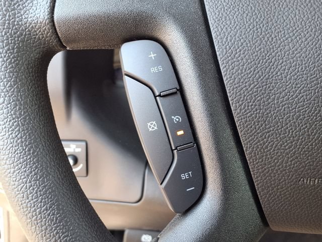 2025 Chevrolet Express Cargo Work Van - Photo 22