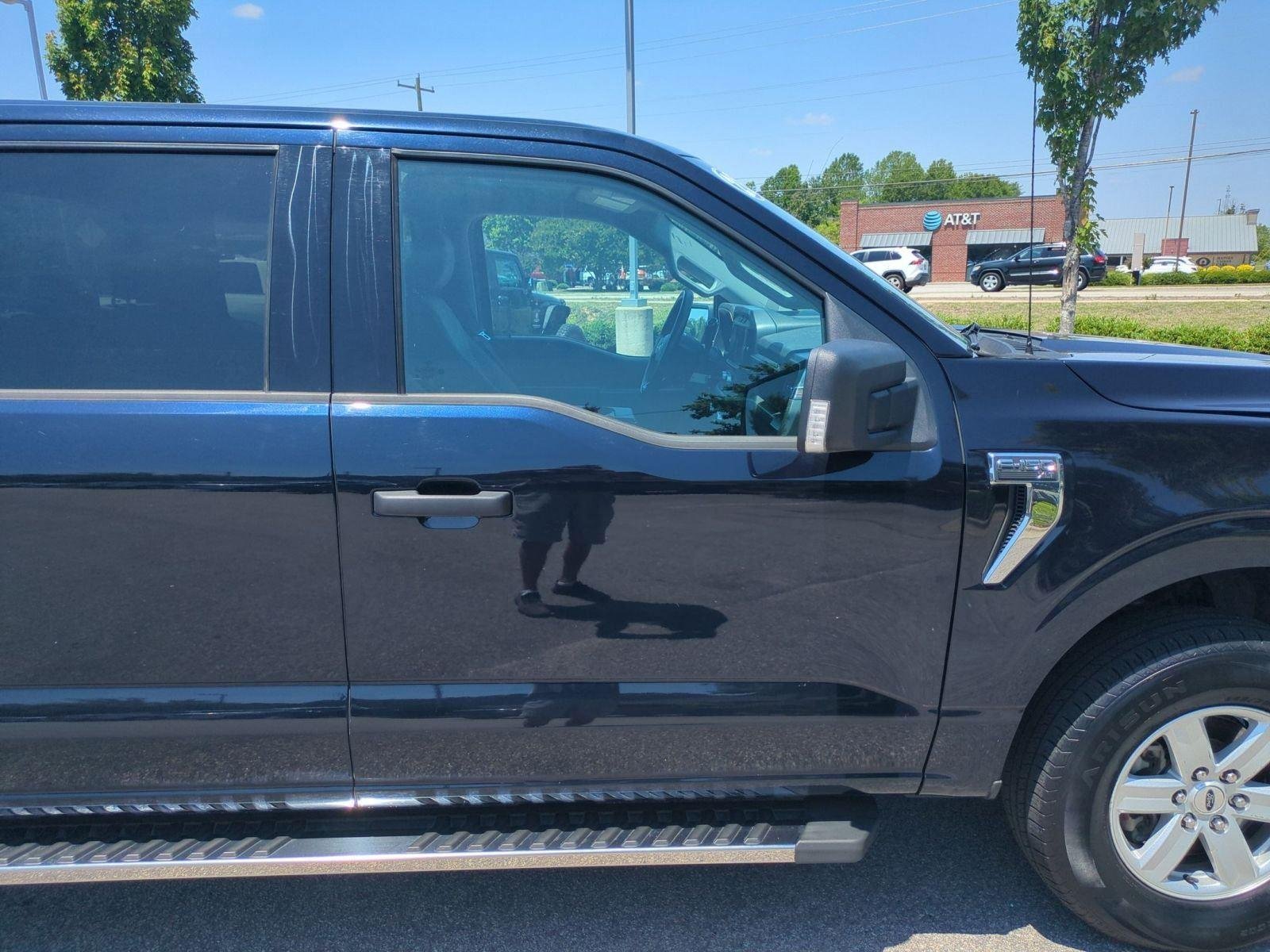 Used 2021 Antimatter Blue Ford XLT image 35